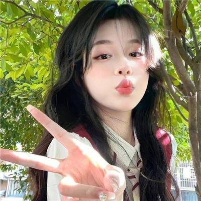 间谍嬉春 封面